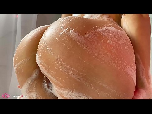 ❤️ Brunetė masturbuoja putytę su vibratoriumi iki intensyvaus orgazmo duše ☑ Porno prie lt.pornsexphoto.ru